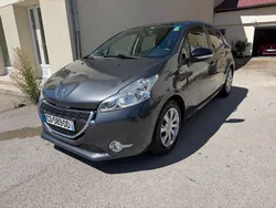 Peugeot 208 1.4 hdi 5 places