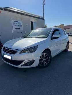 Peugeot 308 allure 1.6 hdi 120ch suivie à jour excellent état
