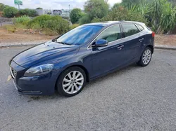 Volvo V40 1.6 D2 R-DESIGN - Navegação - Teto Panoramico