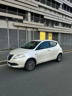 Lancia Ypsilon - 1.2i