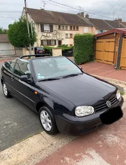 GOLF 4 CABRIOLET ÉTAT NEUF 3950kms d’origine, ÉTAT EXCEPTIONNEL