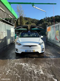 Tesla Model X 100D
