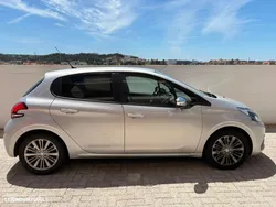 Peugeot 208 1.2 PureTech Style
