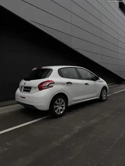 Peugeot 208 1.0Vti - 84 000kms