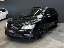 Skoda Octavia COMBI RS 2.0 TSI 200 ch BVM - SIÈGES CHAUFFANTS RÉGULATEUR DE VITESSE CLIMATISATION...