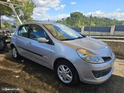 Renault Clio 1.2 16V Rip Curl