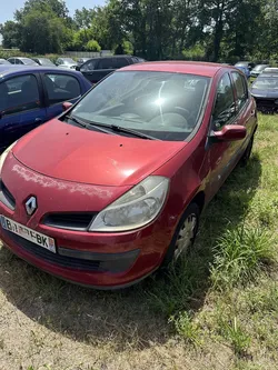 Renault clio 3 1.5l dci 70 en l etat