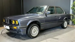 BMW Série 3 E30 318i