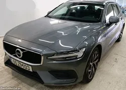Volvo V60 2.0 T8 AWD MOMENTUM