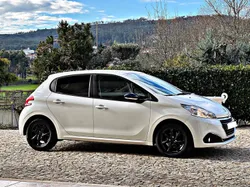 Peugeot 208 1.6 HDI 100cv 2.L 12-2016 150.000klm
