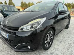 Peugeot 208 phase 2 1.2 VTi 82 CV TECH EDITION GARANTIE 12 MOIS