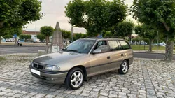 Opel Astra TDS Motor Isuzu impecável
