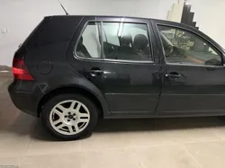 VW Golf 1.6