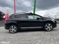 Peugeot 2008 1.2 PureTech Crossway