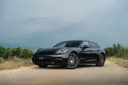 Porsche panamera 4 sport turismo /toit ouvrant/bose/suivi porsche/