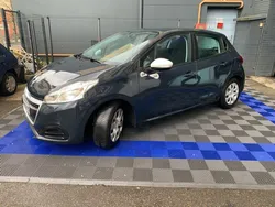 PEUGEOT 208 1.2 68ch BVM5 Like