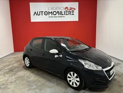 Peugeot 208 208 (2) 1.2 puretech 68 like 5p + attelage