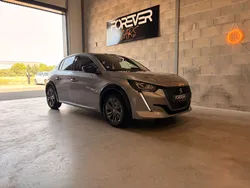 PEUGEOT E 208 136 STYLE - Garantie 6 mois / CarPlay / Faible KMS