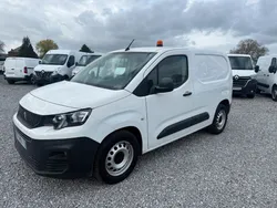 Peugeot partner 1.6 hdi 100 carplay 3 places 8250 ht