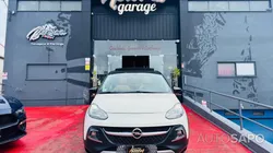 Opel Adam 1.0 T Rocks de 2016