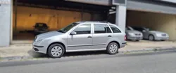Fabia combi 1.2 l distribution a chaine, climatisation, première main, carnet Skoda complet 8214 km