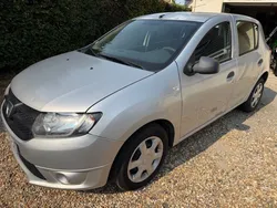 Dacia Sandero 1.2 Essence – CT OK – Entretien à jour