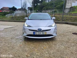 Toyota Prius 1.8 Luxury Pele