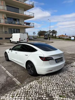 Tesla Model 3 Standard Range Plus RWD