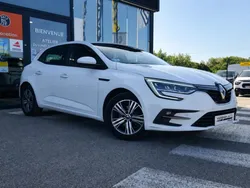 Renault Mégane IV Berline evolution Blue dCi 115