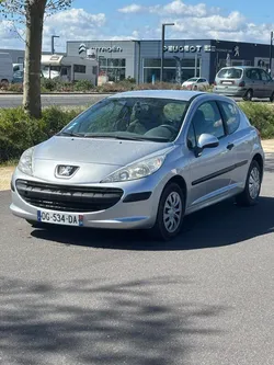 Peugeot 207 1,4 75 ch Clim