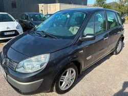 RENAULT Megane 1.6 16v automatique