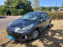 Peugeot 207 1,4 Hdi 70cv - Toit Panoramique - Faible km