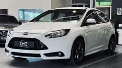 Ford Focus II 2.0 ECOBOOST 250 ch - RECARO SPORT 138800 km