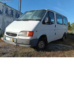 Ford Transit topline