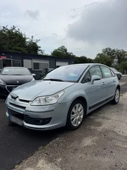 Citroën C4 Berline 2.0i 140CH clusive