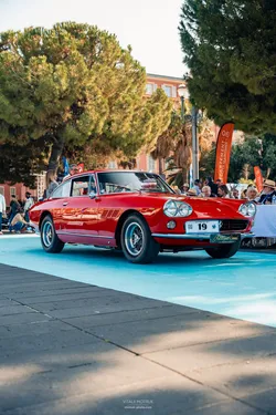 Ferrari 330 GT 2+2 1964 V12 - 300 CV - 1000 exemplaires