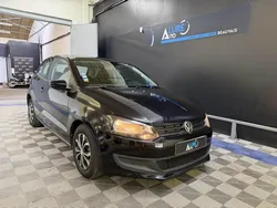 VOLKSWAGEN POLO 1.2i 70 Confortline ( Idéal jeune permis )