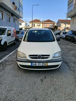 Opel Zafira 2.0 CDTI 7 lugares