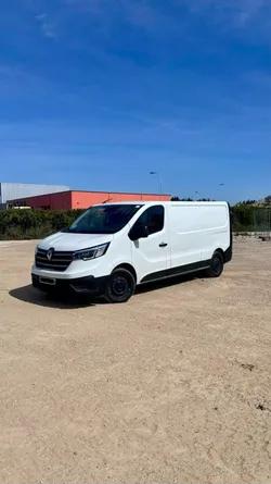 RENAULT TRAFIC FG 3T L2H1 2.0 Blue dCi 150 EDC 6 Grand confort (Boîte Automatique + caméra ) Prix TTC
