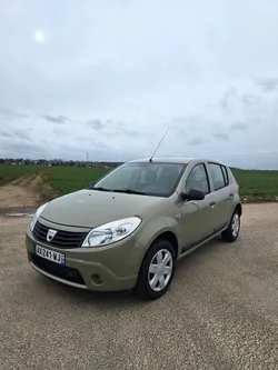 DACIA Sandero 1.5 DCI 70ch