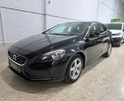 VOLVO V40 D2 Momentum Aut. 120