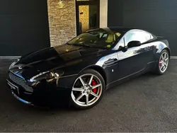 Aston martin v8 vantage 4.3 sportshift - origine france - electra blue