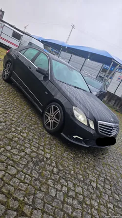 Mercedes-Benz E 250 AMG