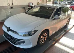 Volkswagen Passat Variant 1.5 eTSI DSG Business