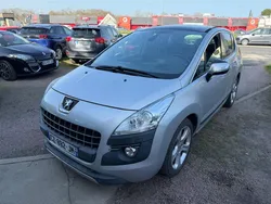 Peugeot 3008 1.6 e hdi couleur gris pack féline bv automatique