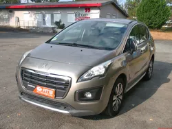 3008 hdi 115 style + attelage