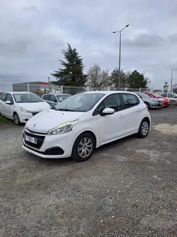 Peugeot 208 1.6 bluehdi 75ch access 5p 2015