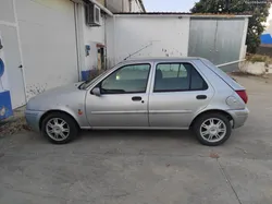 Ford Fiesta (Ghia)
