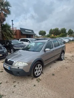 Skoda octavia 2.0 tdi 140cv scout 4x4