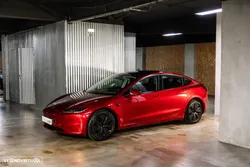 Tesla Model 3 Long Range Tração Integral